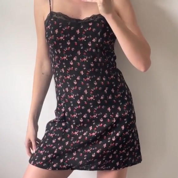 H&M slip dress - Picture 4 of 9